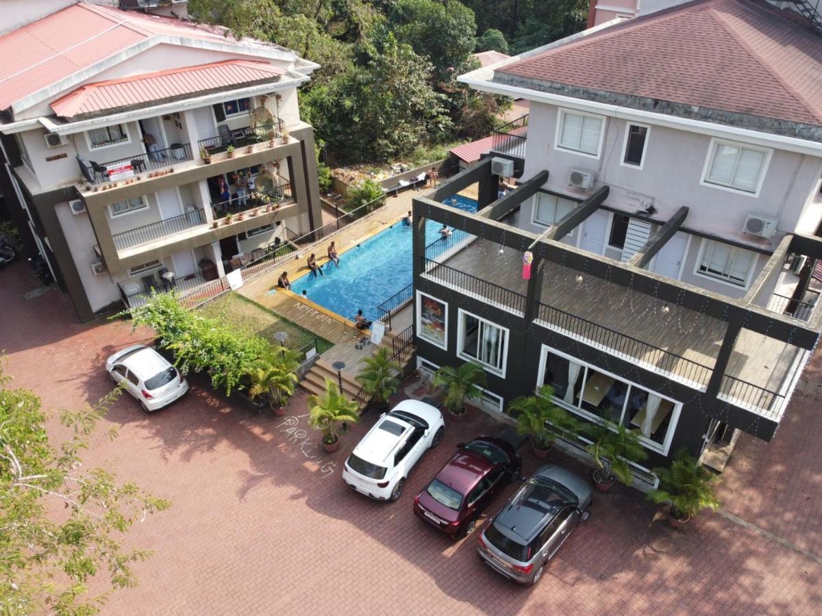 4Bhk Stunning Apartment With Pool 2Bhkx2 Velha Goa Exterior foto
